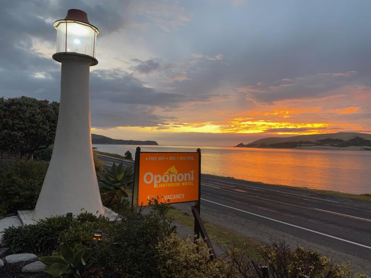 Opononi Lighthouse Motel Экстерьер фото